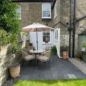 Holiday home Fantastic Victorian House, Excellent Location - Homehost, Cambridge (Cambridgeshire)